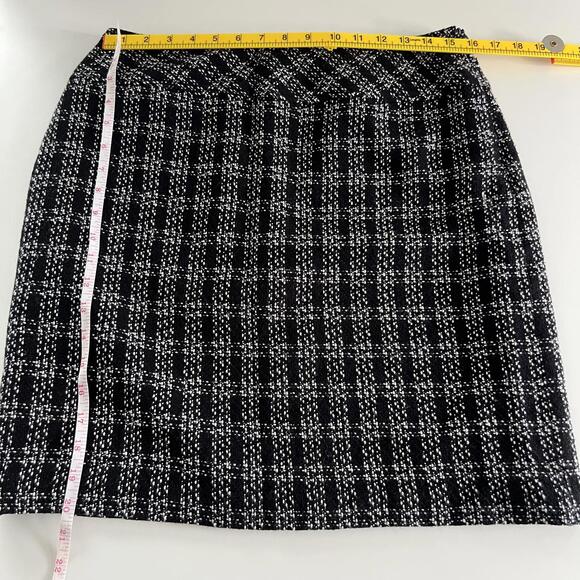 Versailles Chic Black and White Plaid Mini Skirt Size 12 - Picture 6 of 6
